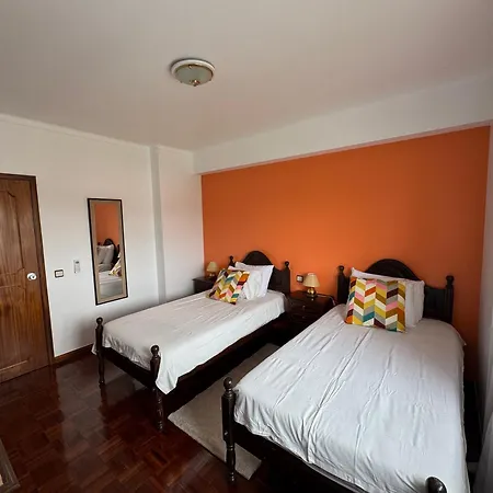 3 Bedroom 15 Min Walk To Sanctuary * 파티마