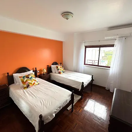 아파트 3 Bedroom 15 Min Walk To Sanctuary *